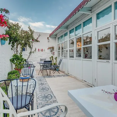 Beyazhan Hotel Alaçatı